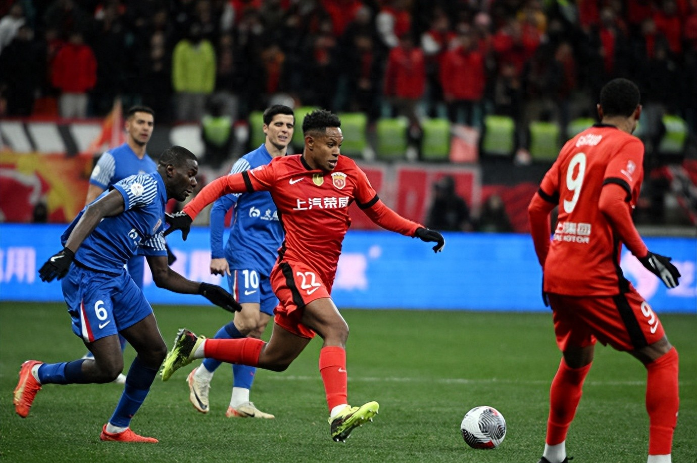 窗口期突围战来临，广州队围绕欧冠刷新队史纪录，信心回归，赛季目标并未改变(抓住窗口期是什么意思)